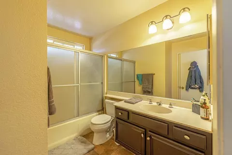 43421 Yew St, Lancaster, CA 93536 photo 28