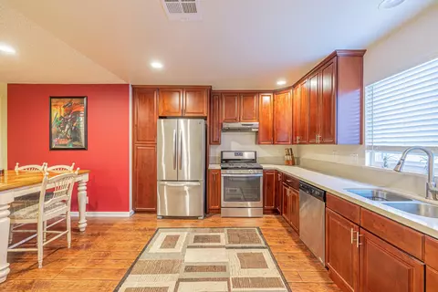 3000 Limewood Ln, Lancaster, CA 93536 photo 4