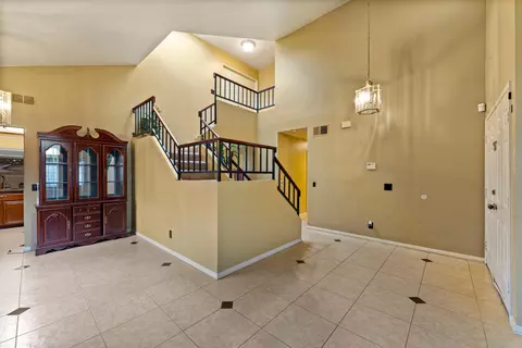 625 Beverly Ct, Lancaster, CA 93535 photo 5