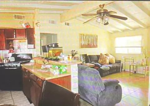 2027 W Lumber St W, Lancaster, CA 93536 photo 2