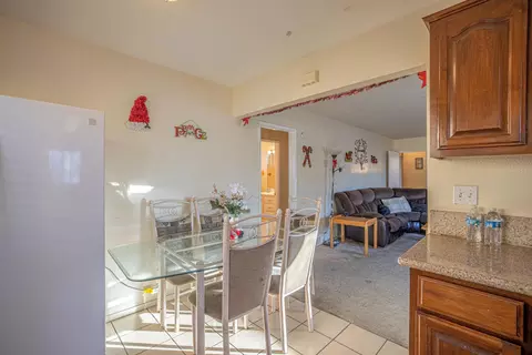 44918 Andale Ave, Lancaster, CA 93535 photo 5