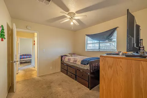 44918 Andale Ave, Lancaster, CA 93535 photo 14