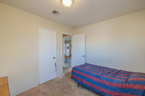 44918 Andale Ave, Lancaster, CA 93535 photo 9