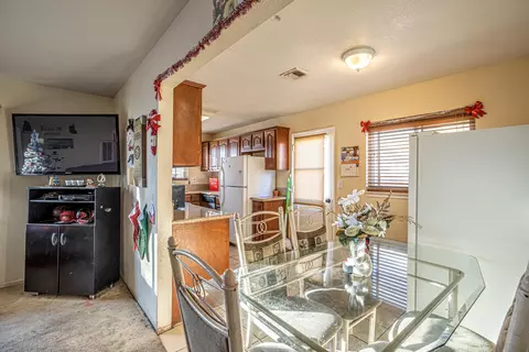44918 Andale Ave, Lancaster, CA 93535 photo 8