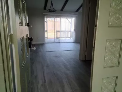 3525 Aberdeen Pl, Mojave, CA 93501 photo 2