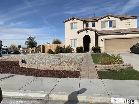 1189 Whispering Willow St, Palmdale, CA 93550 photo 2
