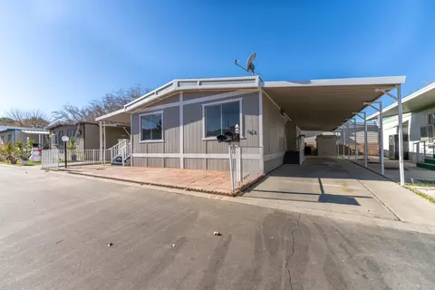 43850 20th St E #61, Lancaster, CA 93535 photo 2