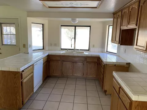 749 Avenue J6 E, Lancaster, CA 93535 photo 8