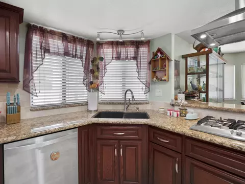 3838 Avenue J W, Lancaster, CA 93536 photo 21