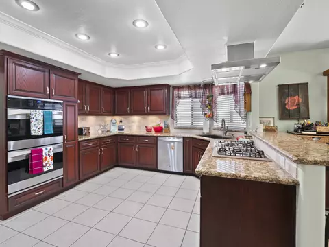 3838 Avenue J W, Lancaster, CA 93536 photo 17