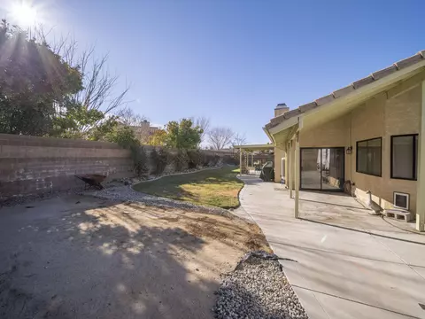 3838 Avenue J W, Lancaster, CA 93536 photo 8