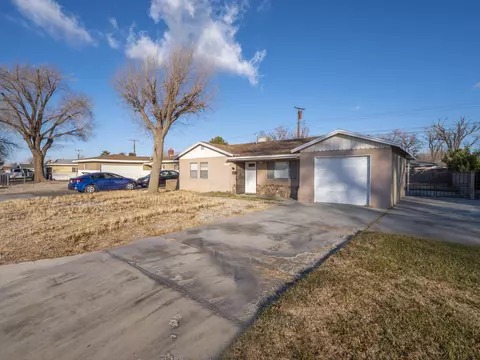 44456 2nd St E, Lancaster, CA 93535 photo 1