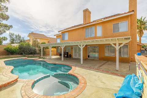 39940 Gorham Ln, Palmdale, CA 93551 photo 4