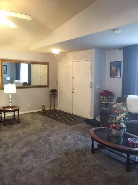 1732 Michael Dr, Lancaster, CA 93535 photo 5