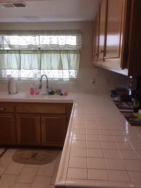 1732 Michael Dr, Lancaster, CA 93535 photo 7