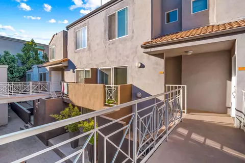 355 Maple St N #215, Burbank, CA 91505 photo 1