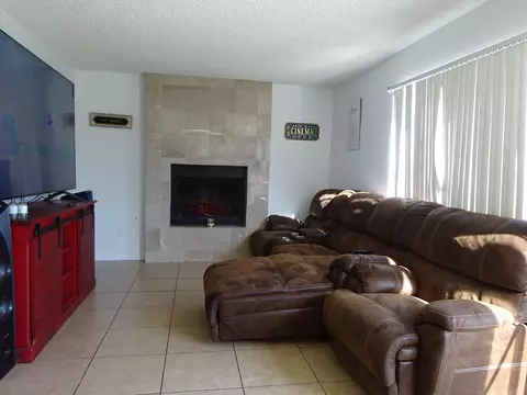 44938 Calston Ave, Lancaster, CA 93535 photo 3