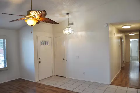 37517 17th St E, Palmdale, CA 93550 photo 3