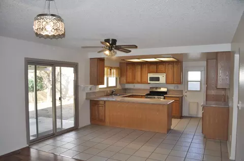 37517 17th St E, Palmdale, CA 93550 photo 7