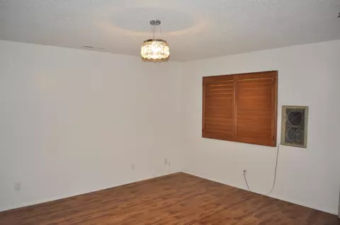 37517 17th St E, Palmdale, CA 93550 photo 6