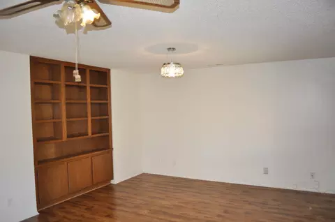 37517 17th St E, Palmdale, CA 93550 photo 5