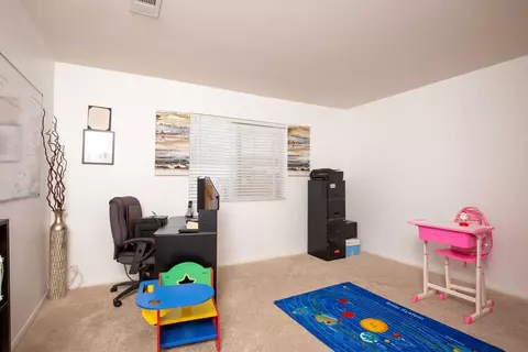 43360 Sunny Ln, Lancaster, CA 93536 photo 17