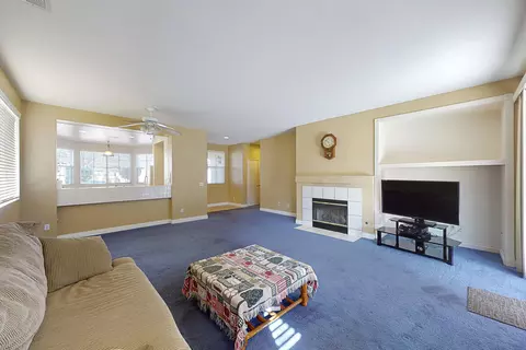 45808 Barham Ave, Lancaster, CA 93534 photo 3
