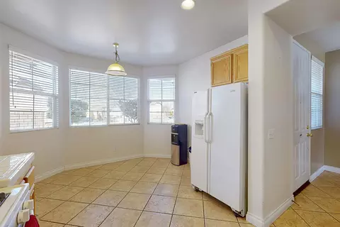 45808 Barham Ave, Lancaster, CA 93534 photo 9