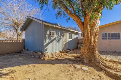 603 Pondera St E, Lancaster, CA 93535 photo 16
