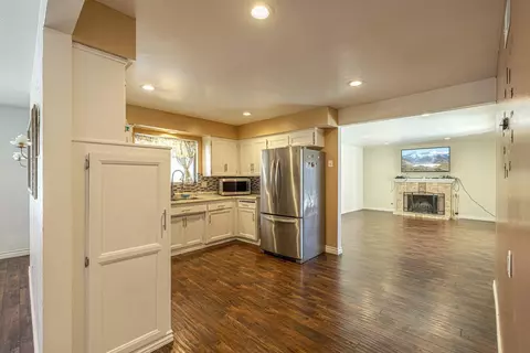 603 Pondera St E, Lancaster, CA 93535 photo 6