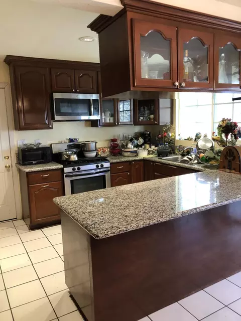 37849 17th St E, Palmdale, CA 93550 photo 8