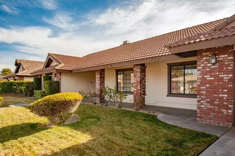 2518 Ryans Pl, Lancaster, CA 93536 photo 4