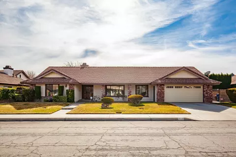 2518 Ryans Pl, Lancaster, CA 93536 photo 1