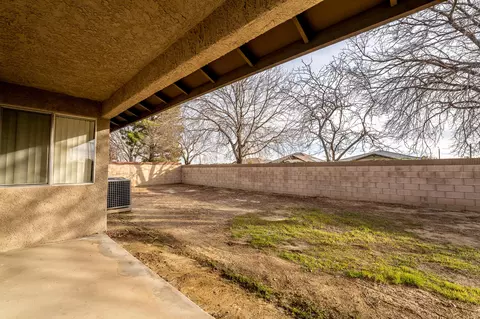 2020 Lightcap St, Lancaster, CA 93535 photo 8