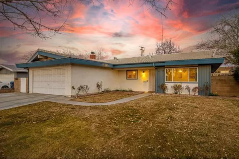 44538 Denmore Ave, Lancaster, CA 93535 photo 2