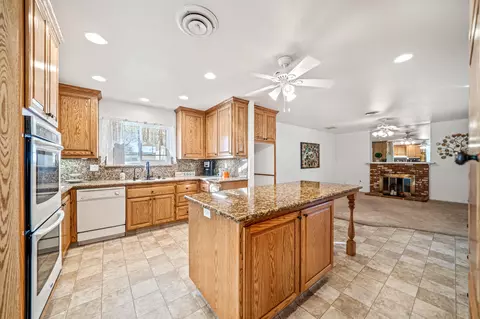 44538 Denmore Ave, Lancaster, CA 93535 photo 15