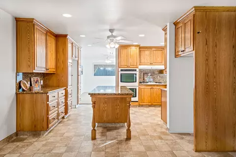 44538 Denmore Ave, Lancaster, CA 93535 photo 11