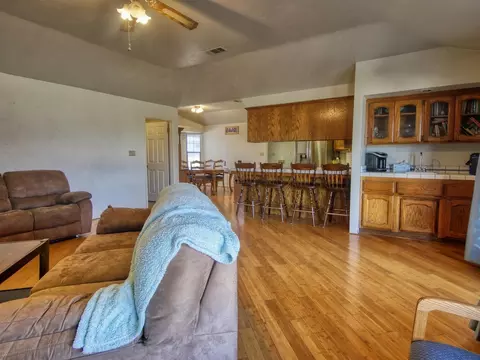 21917 Ben, Tehachapi, CA 93561 photo 15
