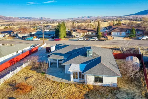 21917 Ben, Tehachapi, CA 93561 photo 3