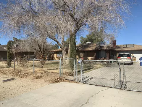 16173 Valeport Ave, Lancaster, CA 93535 photo 2