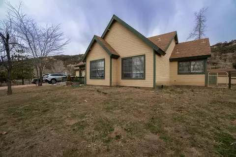 26961 Bear Valley Rd, Tehachapi, CA 93561 photo 2