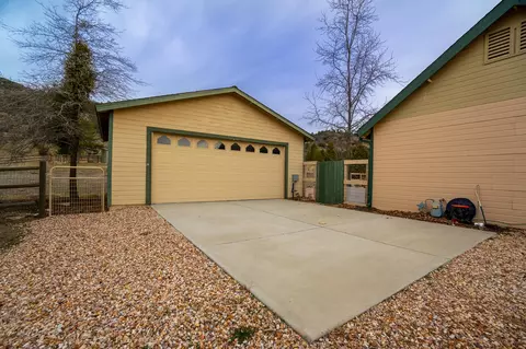 26961 Bear Valley Rd, Tehachapi, CA 93561 photo 28