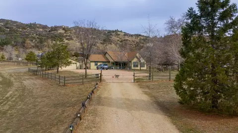 26961 Bear Valley Rd, Tehachapi, CA 93561 photo 1