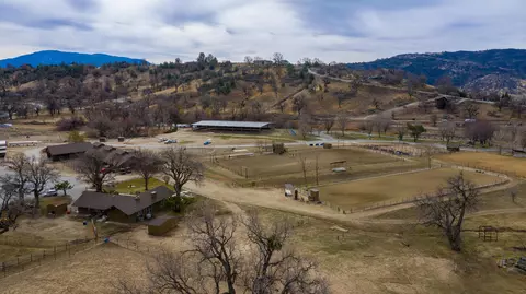 26961 Bear Valley Rd, Tehachapi, CA 93561 photo 38