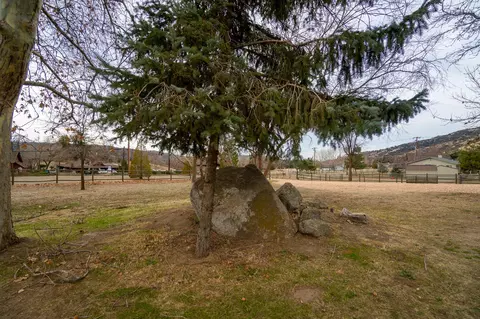 26961 Bear Valley Rd, Tehachapi, CA 93561 photo 27