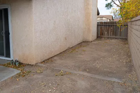 2134 Balmont St, Lancaster, CA 93536 photo 20