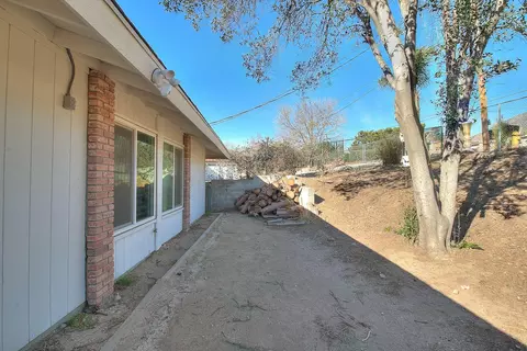 18487 Grandview Ave, San Bernardino, CA 92407 photo 8