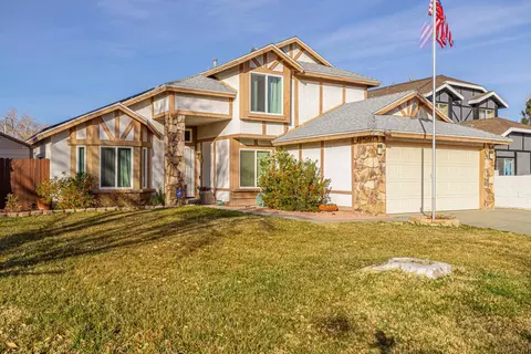 1341 Samra Ave, Lancaster, CA 93535 photo 2
