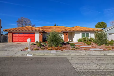 42917 Normandy Ln, Lancaster, CA 93536 photo 2