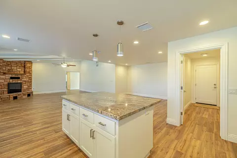42917 Normandy Ln, Lancaster, CA 93536 photo 11